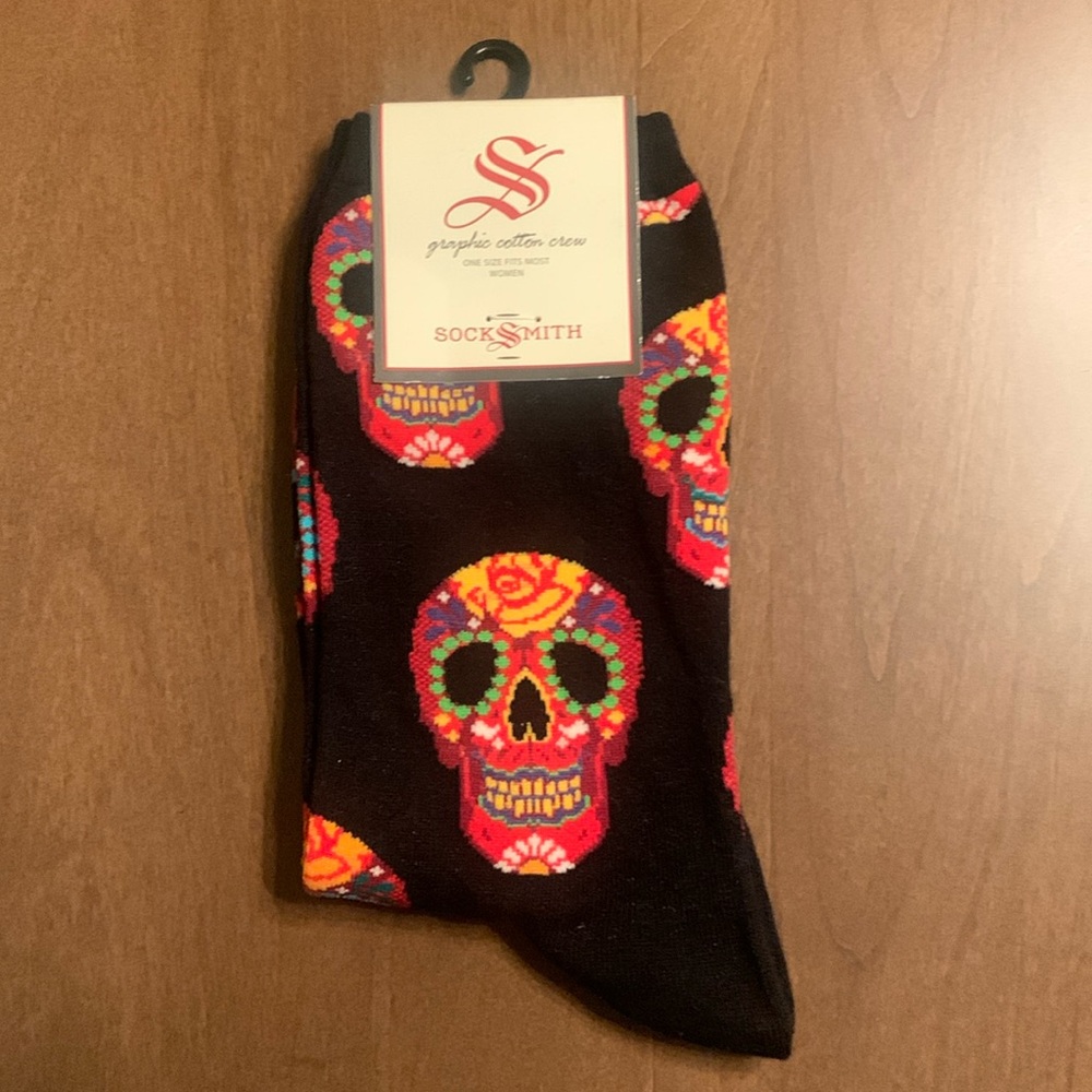 NWT SOCKSMITH Dia De Los Muertos Skull Fits Shoe sizes Size 5-10.5 PRICE FIRM